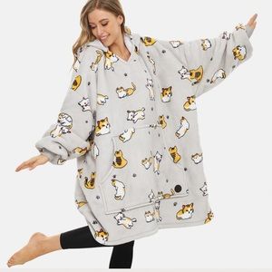 *Three Poodle Wearable Blanket Hoodie